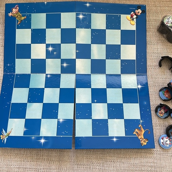 Vintage Disney Checkers & Tic Tac Toe Play Set game night Family fun No rules - Picture 5 of 9